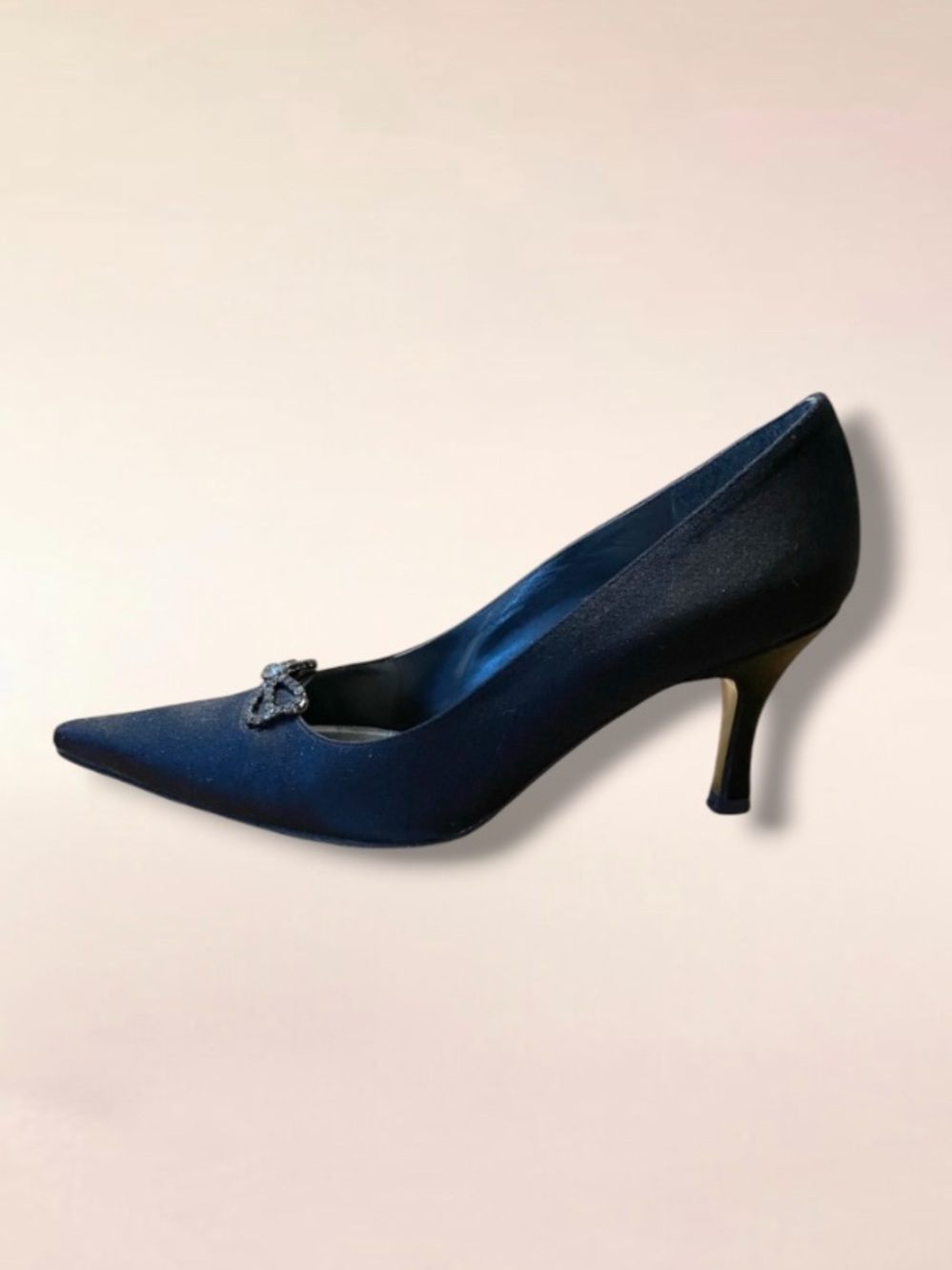 STUART WEITZMAN VTG SATIN POINTY TOE RHINESTONE SHOES SIZE 7.5 M
